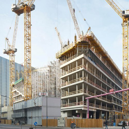 Für den Rohbau des neuen architektonischen Berliner Eyecatchers liefert die ULMA Betonschalungen und Gerüste GmbH eine Vielzahl von Bausteinen aus ihrem Systembaukasten.
Foto: ULMA
