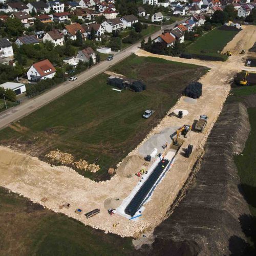 Ein Rigolensystem aus D-Raintank 3000®-Elementen wird das Neubaugebiet in Oberelchingen gegen Überflutungen schützen.
Foto: Funke Kunststoffe