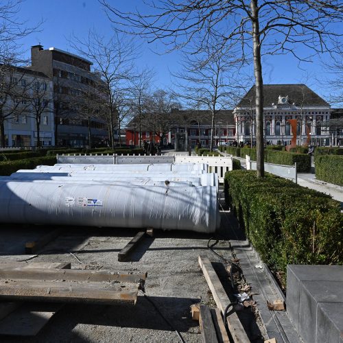 Beim Neubau des Mischwasserkanals in der Bahnhofstraße wurden braune HS®-Kanalrohre in Nennweiten DN/OD 315, 400 und 710 verlegt. Foto: Funke Kunststoffe