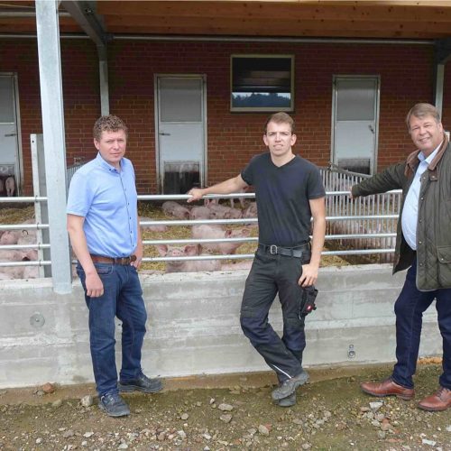 Hendrik Terbeck, Alexander Nienhaus und Dieter Jungmann sind mit dem Ergebnis des Pilotprojektes äußerst zufrieden. Foto: Funke Industrie